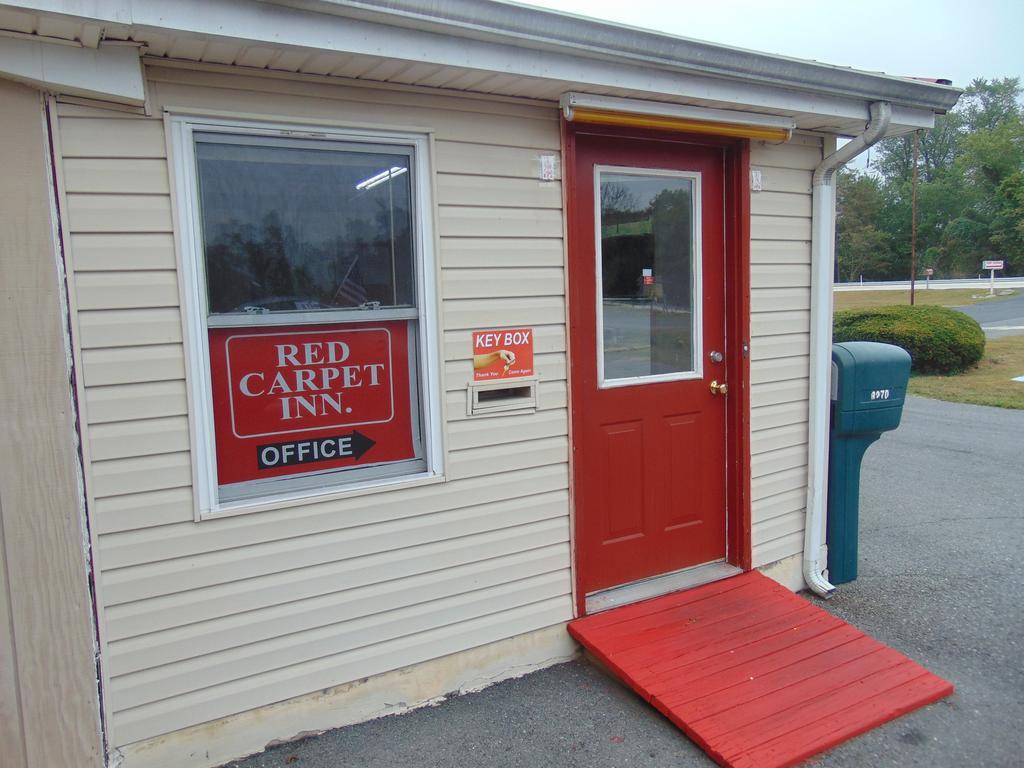 Red Carpet Inn Duncannon New Buffalo Extérieur photo