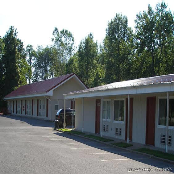 Red Carpet Inn Duncannon New Buffalo Extérieur photo